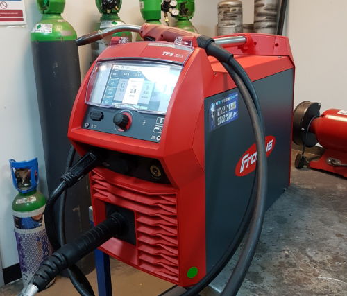 TPSi 320 Ex-Demo Pulse MIG Welder