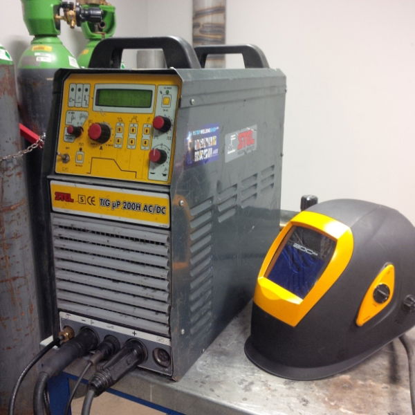 Stel 200 amp AC DC TIG Welder